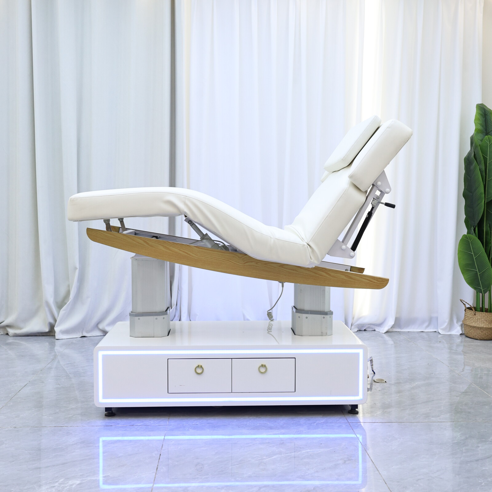 Elektryczne łóżko kosmetyczne  – Massage Table Accessories Uk recenzja i cena